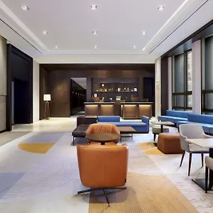 احجز هنا